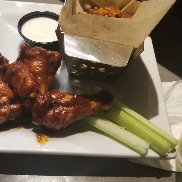 Photo taken at Chili&#39;s Grill &amp; Bar by Mic E. on 2/14/2019