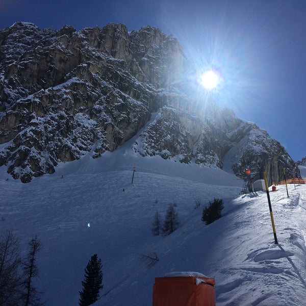 Foto diambil di Axamer Lizum oleh Medardo P. pada 3/4/2018