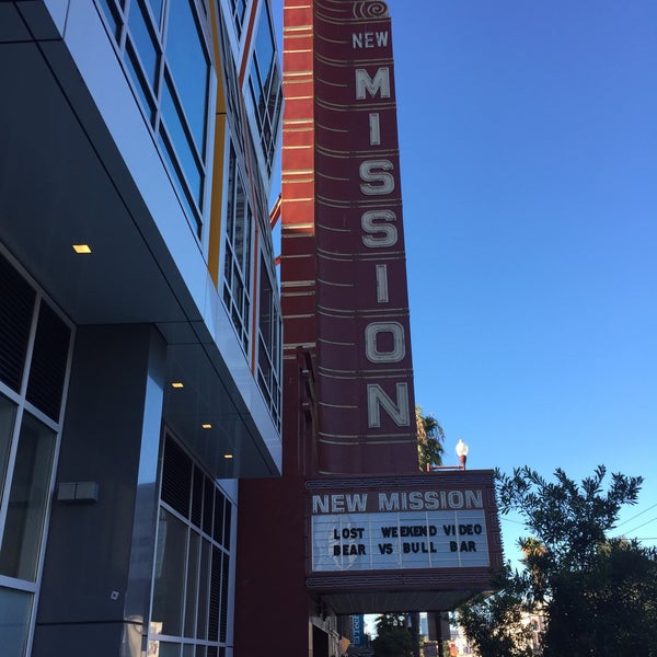 Foto scattata a Alamo Drafthouse Cinema da Cody B. il 9/25/2016
