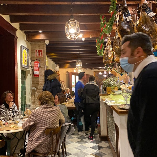 Casa Román Spanish Restaurant in Sevilla