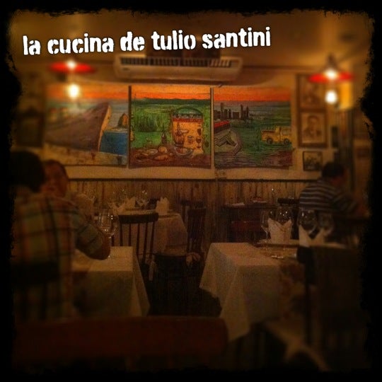 Снимок сделан в La Cucina di Tullio Santini пользователем Toni F. 9/18/2012