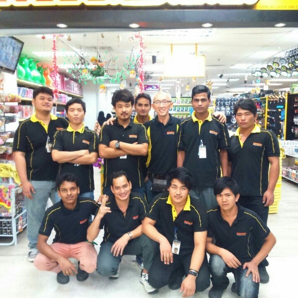 MR D.I.Y. Tesco Mutiara Damansara Miscellaneous Store