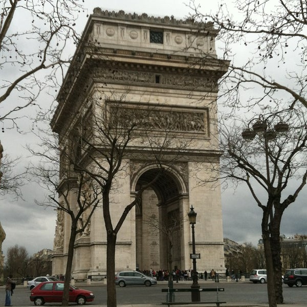 Foto tomada en Renaissance Paris Arc de Triomphe Hotel  por Susan B. el 4/12/2013