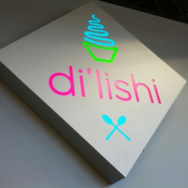 รูปภาพถ่ายที่ di&#39;lishi frozen yogurt bar โดย Billy S. เมื่อ 3/13/2013