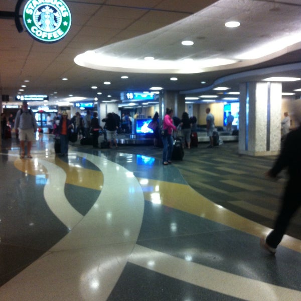 Foto scattata a Aeroporto Internazionale di Tampa (TPA) da David M. il 5/15/2013