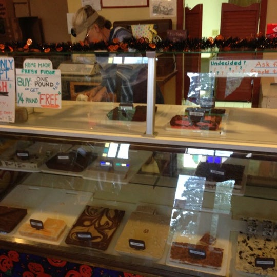 Original Island Fudge Shoppe 1 tip from 31 visitors