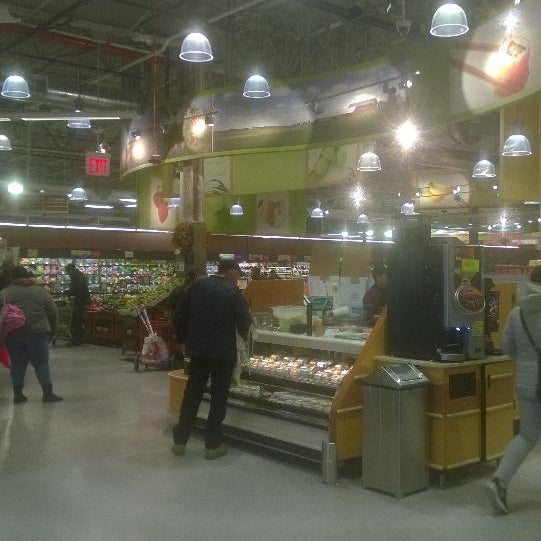 Photo taken at ShopRite of Gateway Center by Jerry M on 11/15/2014