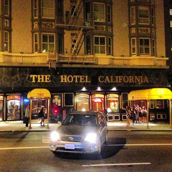 Foto tirada no(a) The Hotel California por Efrain G. em 6/30/2013