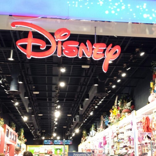 Disney Store - Juguetería