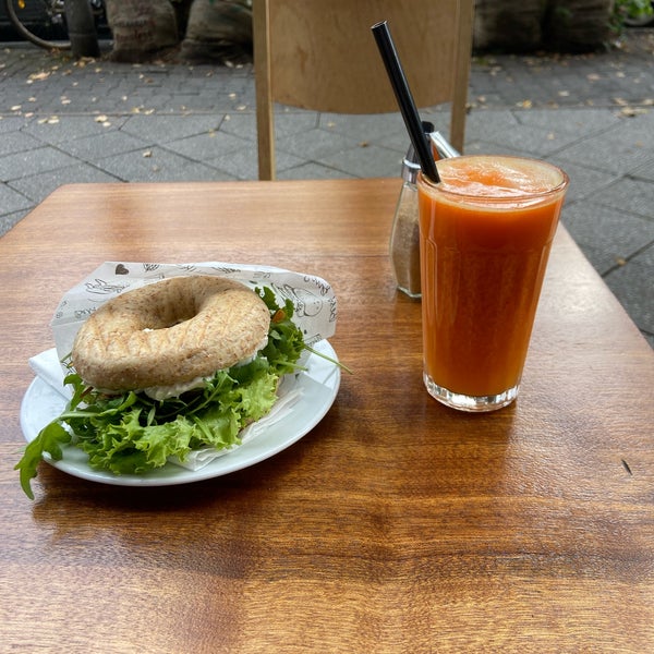 Foto scattata a bagel, coffee &amp; culture da Jakob F. il 9/13/2023