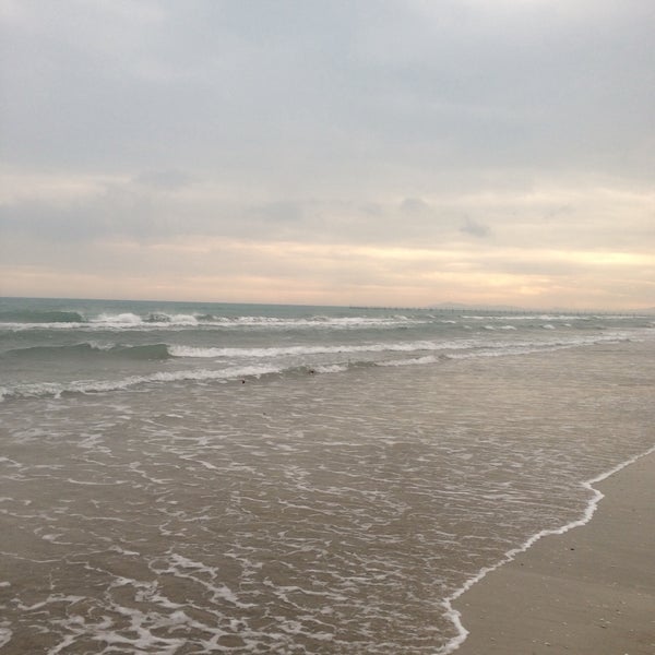Foto tirada no(a) Rimini Beach por Paola M. em 1/1/2018