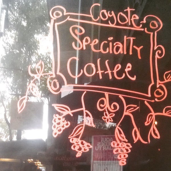 Photo taken at Coyote Specialty Coffee &amp; Tea bar by Fernando R. on 6/21/2015