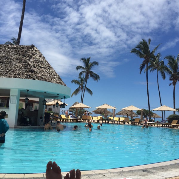 Foto tirada no(a) DoubleTree Resort by Hilton Hotel Zanzibar - Nungwi por Aysun D. em 9/29/2015