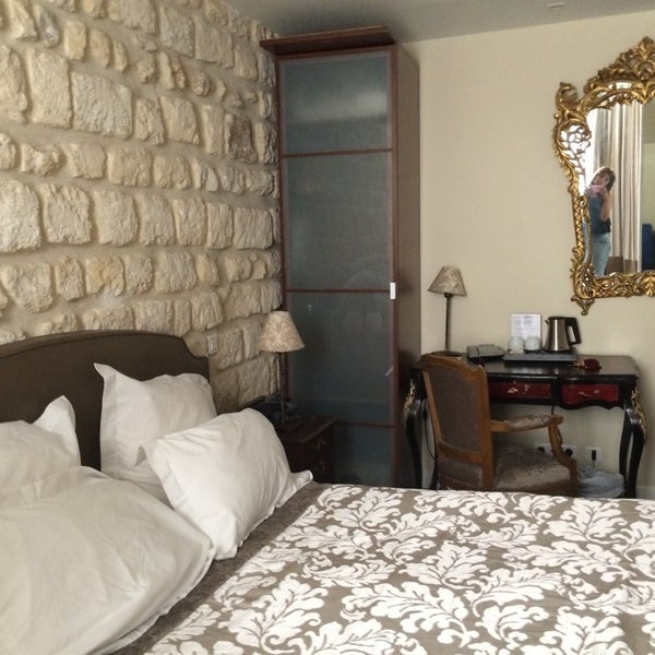 Das Foto wurde bei Hôtel Kléber von Aysun D. am 7/28/2014 aufgenommen