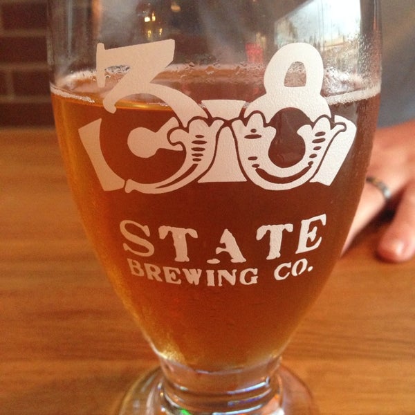 Foto tomada en 38 State Brewing Company  por Jeff C. el 7/13/2014