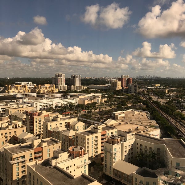 Foto scattata a Miami Airport Marriott da Tony D. il 11/8/2019