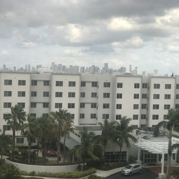 Foto scattata a Miami Airport Marriott da Tony D. il 5/1/2018