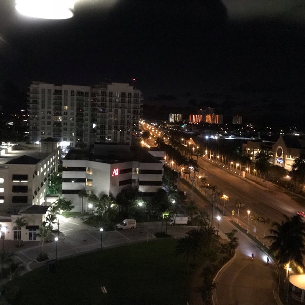 Foto tirada no(a) Renaissance Fort Lauderdale Cruise Port Hotel por Tony D. em 10/19/2018