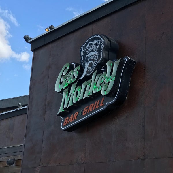 รูปภาพถ่ายที่ Gas Monkey Bar N&#39; Grill โดย Tony D. เมื่อ 5/12/2018