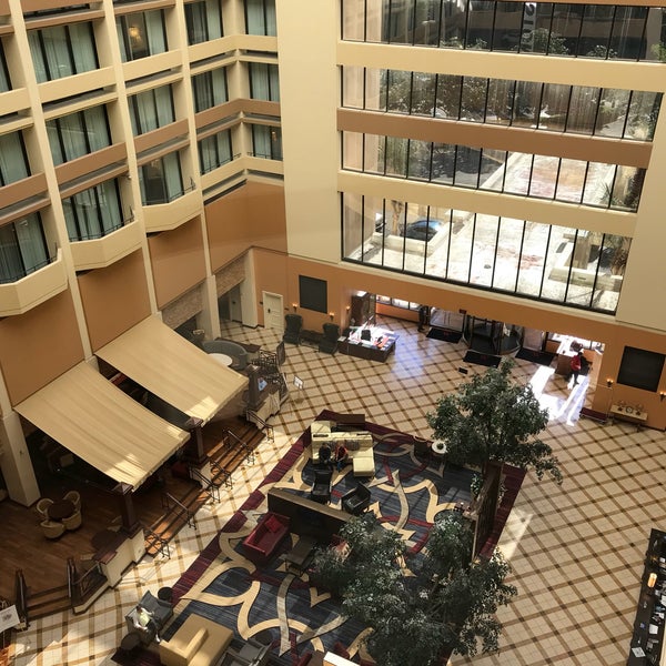 รูปภาพถ่ายที่ Houston Marriott Westchase โดย Tony D. เมื่อ 4/24/2018