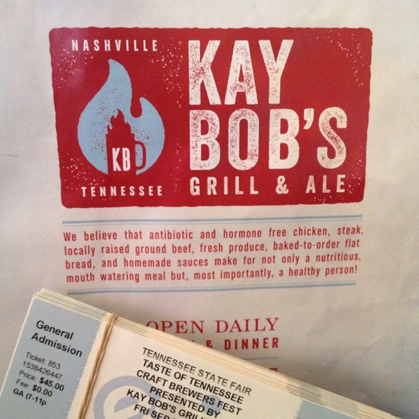 Photo prise au Kay Bob&#39;s Grill &amp; Ale par Cary Ann F. le7/25/2014