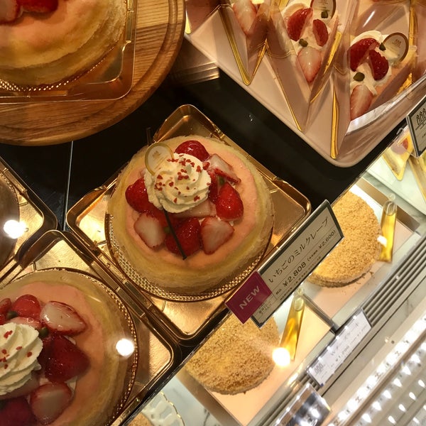 アンリ シャルパンティエ 難波高島屋店 Dessert Shop In 大阪市 アンリ シャルパンティエ 難波高島屋店 Dessert Shop In 大阪市