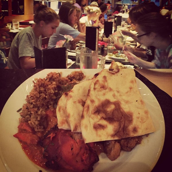 7/27/2015에 Clark R.님이 New Delhi Indian Restaurant에서 찍은 사진
