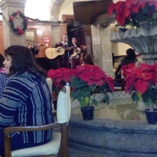 1/3/2015 tarihinde Alberto M.ziyaretçi tarafından Hotel Francés'de çekilen fotoğraf