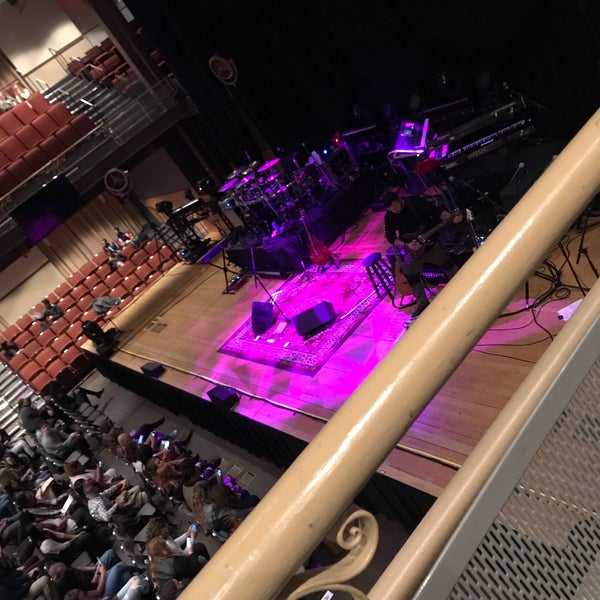 Photo prise au Temple Performing Arts Center par Carl A. le10/27/2018