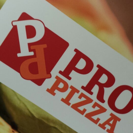 Foto diambil di Pro Pizza oleh Thiago F. pada 10/4/2013