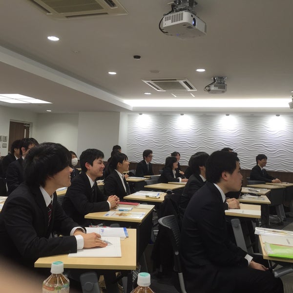 Fotos Em Oic 大阪情報コンピュータ専門学校 天王寺区 0 Dicas