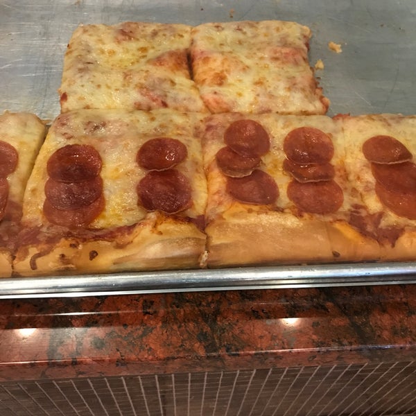 Pat's Pizza & Pasta 606 E Basin Rd