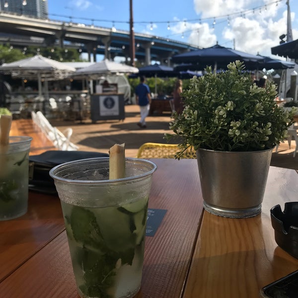 Foto tirada no(a) The Wharf Miami por Christine N. em 11/14/2020