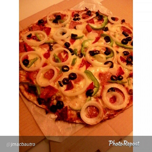 3/17/2015 tarihinde Calda B.ziyaretçi tarafından Calda Pizza'de çekilen fotoğraf