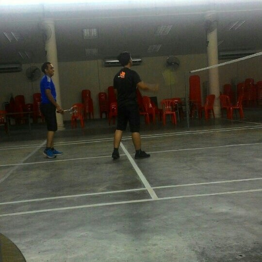Badminton Hall Gunung Rapat Badminton Court