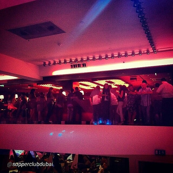 Foto tomada en supperclub Dubai  por Saif R. el 5/19/2014