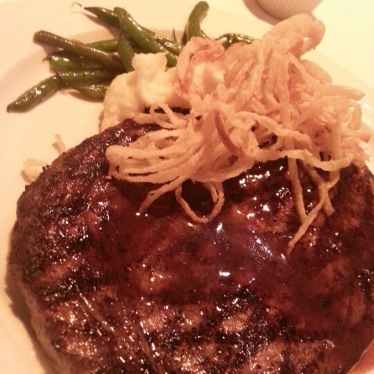 Foto scattata a Whaling Station Steakhouse da Minji J. il 1/30/2013