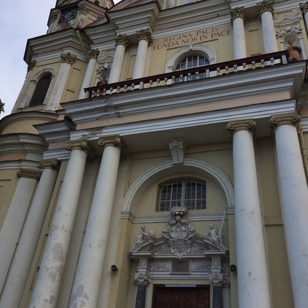 Photo taken at Šventų apaštalų Petro Ir Povilo Bažnyčia | Church of St Peter and St Paul by Masatoshi N. on 9/29/2018