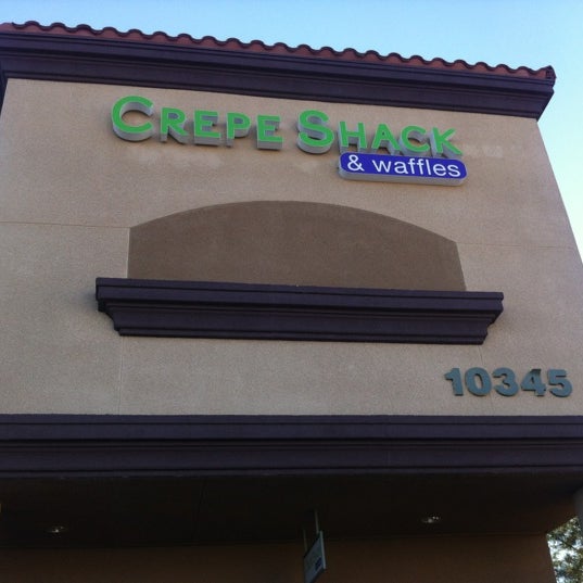 รูปภาพถ่ายที่ Crepe Shack &amp; Waffles โดย Alex R. เมื่อ 11/5/2012