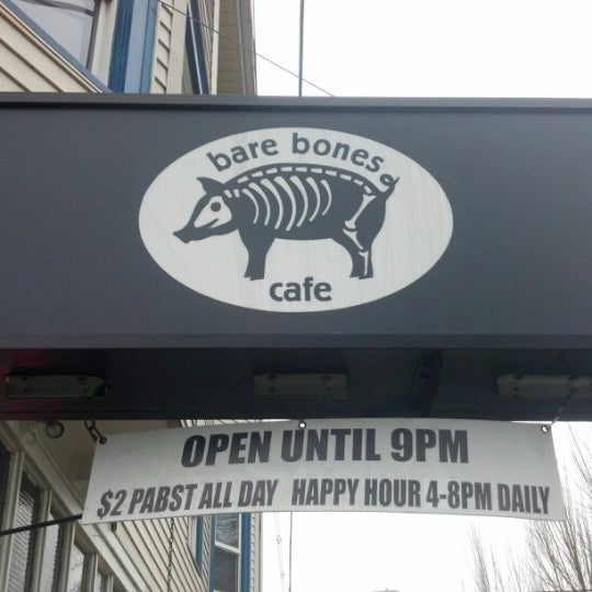 Photo prise au Bare Bones Cafe &amp; Bar par Jeff M. le11/12/2012