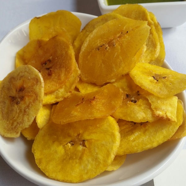 Foto diambil di Mango Peruvian Cuisine oleh Stephanie S. pada 1/30/2018