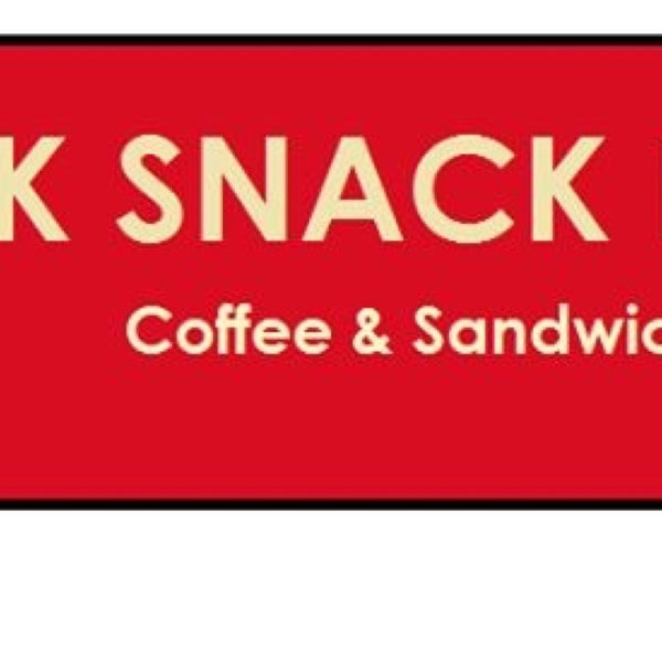 6/16/2015にYvonne A.がBack Snack Bar, Coffee Cake &amp; Foodで撮った写真