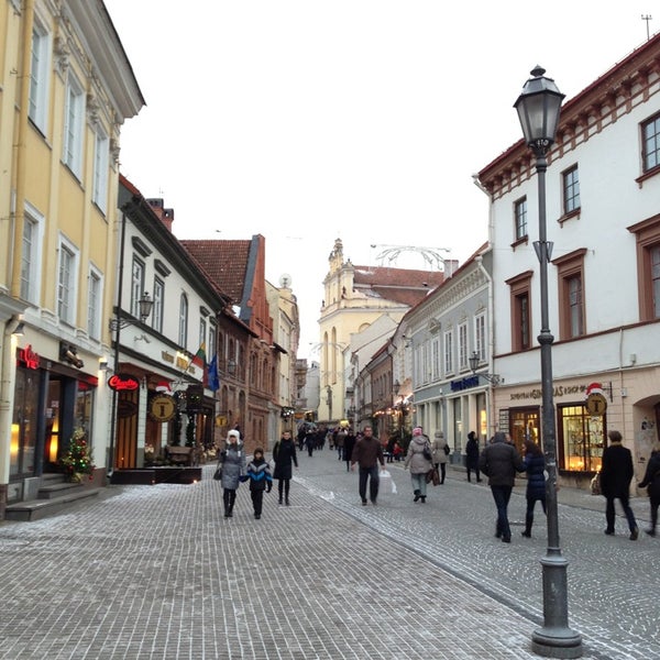 รูปภาพถ่ายที่ Stiklių gatvė | Stiklių Street โดย Mikhail เมื่อ 1/6/2013