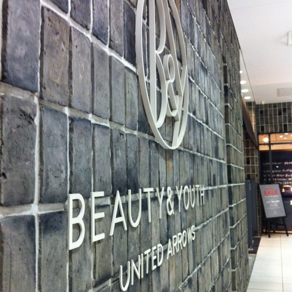Beauty Youth United Arrows 神戸三宮店 63 Visitantes Beauty Youth United Arrows 神戸三宮店 63 Visitantes