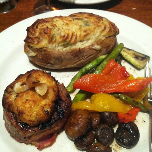 Photo taken at The Keg Steakhouse + Bar - Las Colinas by Shannon M. on 6/5/2013