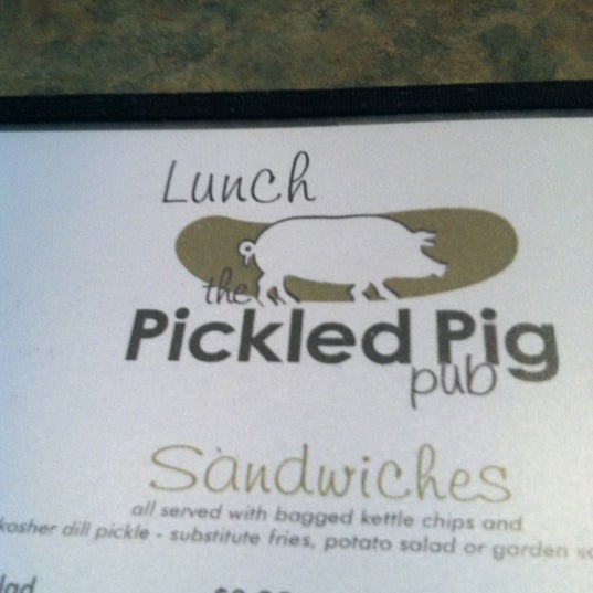 Foto scattata a Pickled Pig Pub da Bob W. il 9/29/2012