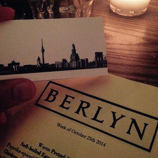 Das Foto wurde bei Berlyn von Ron V. am 10/25/2014 aufgenommen