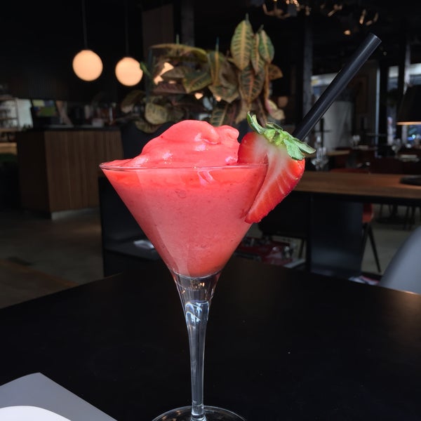 3/8/2015 tarihinde Maxim V.ziyaretçi tarafından Diurno Restaurant &amp; Bar'de çekilen fotoğraf