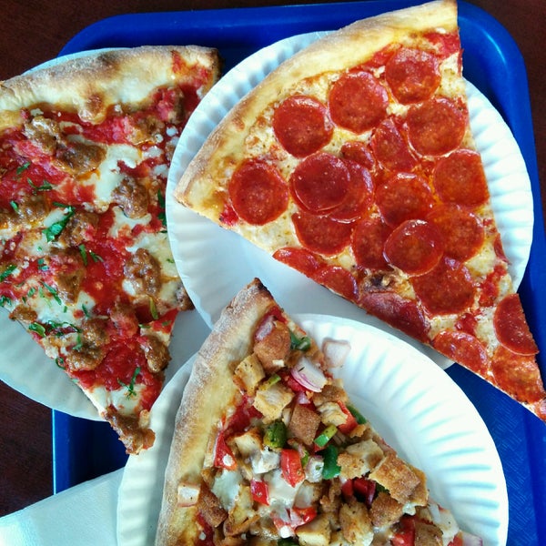 Photos at Luna Pizzeria Chinatown 10 tips