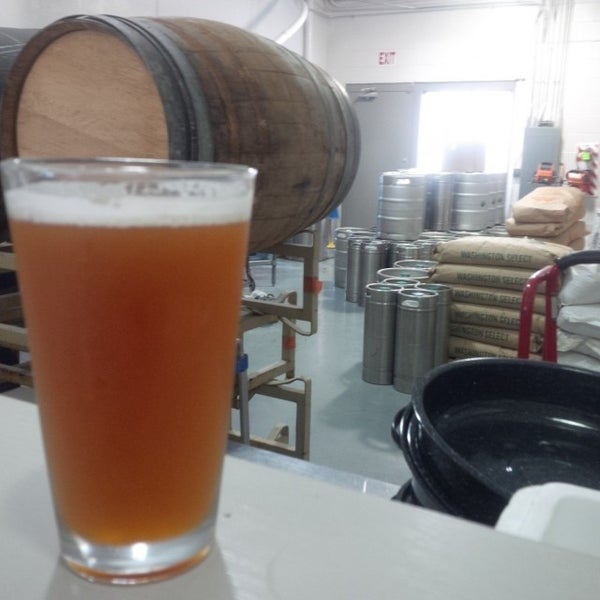 Photo taken at White Bluffs Brewing by Rayman M. on 5/23/2015